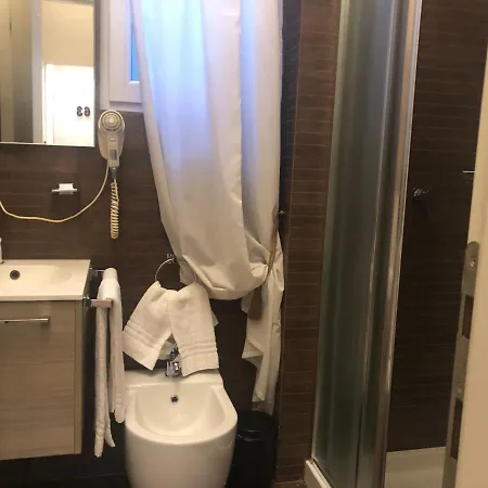 Linate Πανσιόν *